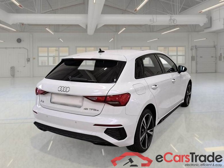AUDI A3 / 2020 / 5P / BERLINA 45 TFSI E S TRONIC S LINE EDITION S.BACK #2