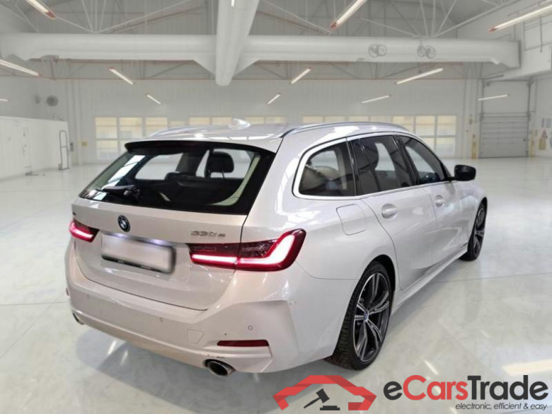 BMW SERIE 3 / 2022 / 5P / STATION WAGON 330E XDRIVE TOURING AUTO #2