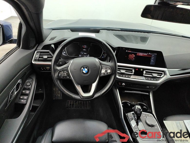 BMW 3 Reeks Touring 318dA (100 kW) 5d