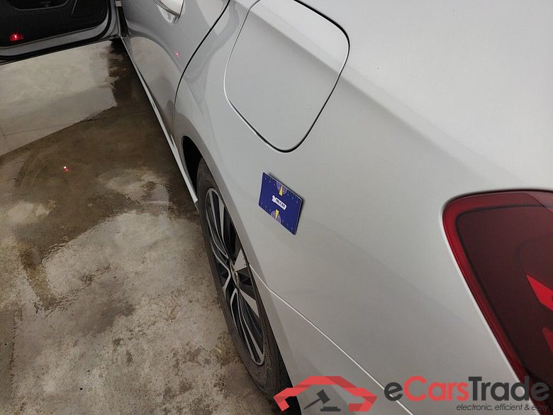 Mercedes-Benz A-Klasse Limousine A 180 d DCT Business Solution 4d #4