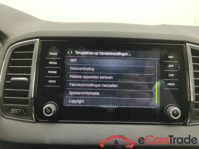 Skoda Karoq 2.0 CRTDI 85KW DSG7 Clever 5d #4