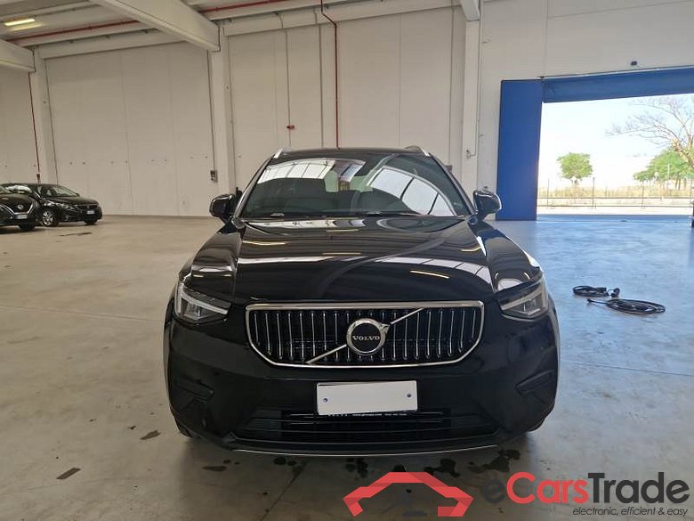 VOLVO XC40 / 2021 / 5P / SUV T4 RECHARGE PLUG-IN AUTO CORE #6