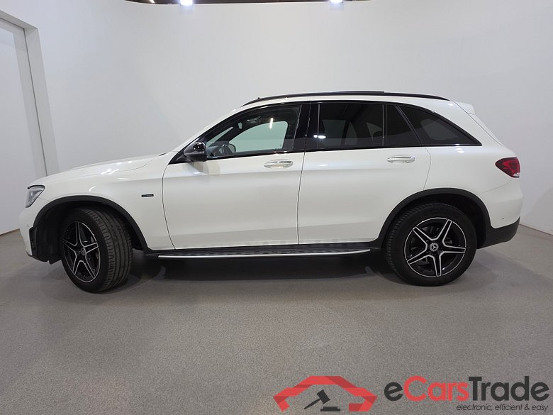 Mercedes GLC 300e Plug-In Hybrid AMG Night 4Matic Aut. Pano LED-MultiBeam Widescreen Burmester Navi 1/2 Sport-Leather-Alcantara KeylessGo Camera 360 Klima PDC ... #2