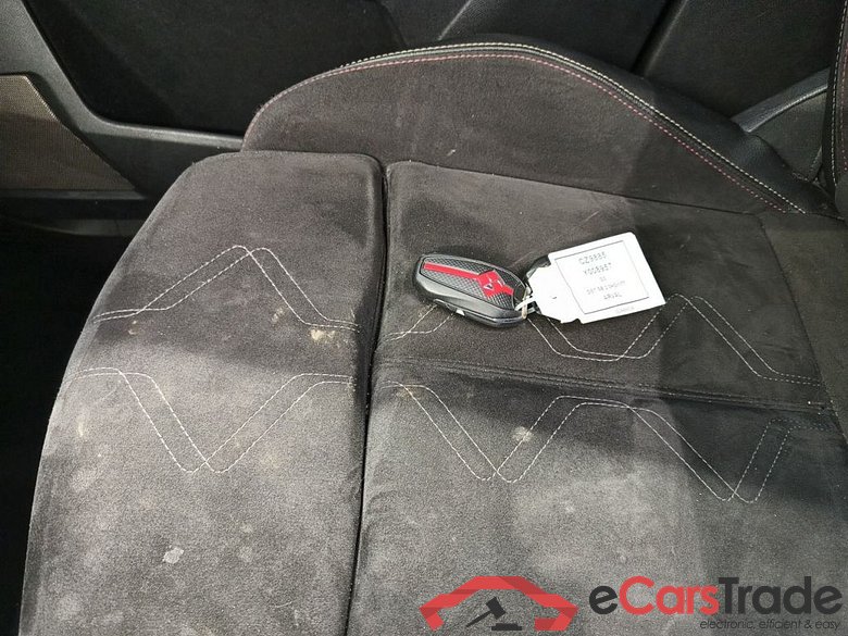 DS DS7 CROSSBACK DIESEL 2.0 BlueHDi 177 Performance Line (EU6.2) 5d Auto #4