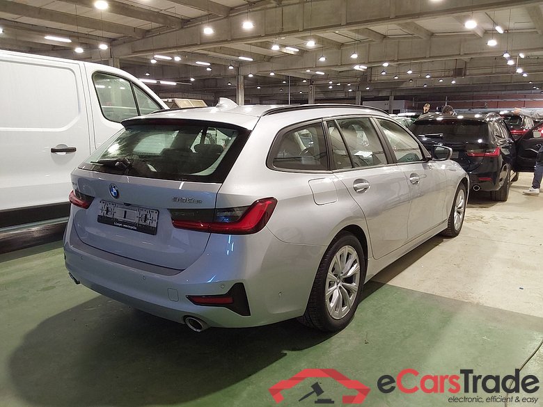 BMW 3 TOURING - 2019 330eA PHEV #4