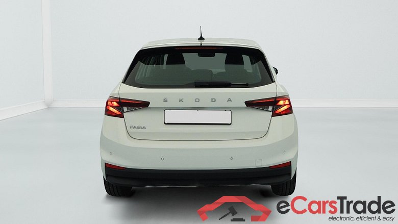 Skoda Fabia 1.0 MPI 65 ch BVM5 Active #6