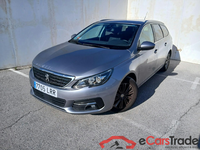 PEUGEOT 308 / 2017 / 5P / familiar SW Allure Pack PureTech 130 S&S #1