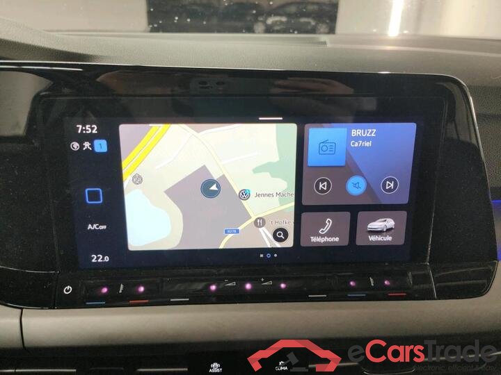 Volkswagen Golf 1.5 TSI Life LED Virtual Navi KeylessGo Klima PDC ... #6