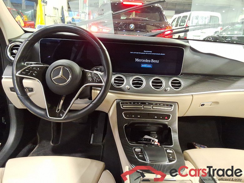 Mercedes E 300de Plug-In Hybrid 4Matic Aut. Pano LED-Xenon Widescreen Navi Sport-Leather KeylessGo Camera Klima PDC ... #5