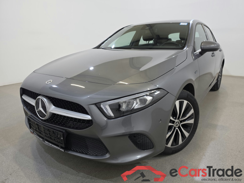 Mercedes A 250e Plug-In Hybrid Aut. LED-Xenon Widescreen Navi 1/2 Sport-Leather KeylessGo Camera Klima PDC ...