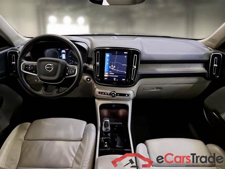 VOLVO XC40 / 2017 / 5P / SUV T5 PLUG-IN HYBRID AUTO RECHARGE INSCR. #3