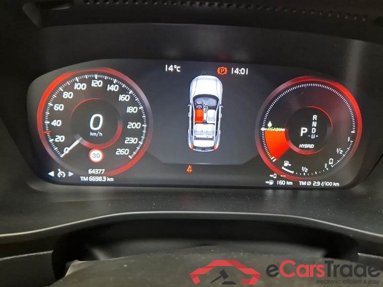 VOLVO XC40 / 2017 / 5P / SUV T5 PLUG-IN HYBRID AUTO RECHARGE INSCR. #4