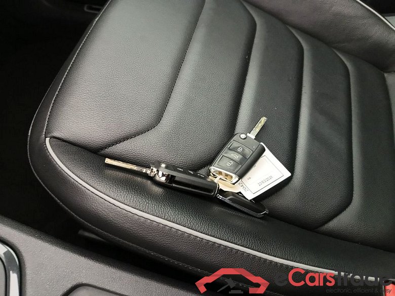 VOLKSWAGEN TIGUAN DIESEL - 2021 2.0 TDI 200 SCR 4Motion R-Line BMT DSG 5d #4