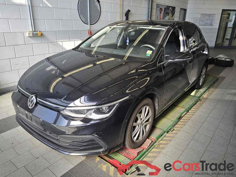 Volkswagen Golf VIII Lim. (CD1)(12.2019->2024) DE - LimS5 2.0 TDI EU6d, Life (EURO 6d), 2020 - 2024 #1