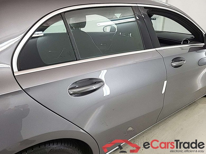 MERCEDES-BENZ A-KLASSE A180 ESSENTIAL LINE DCT #4