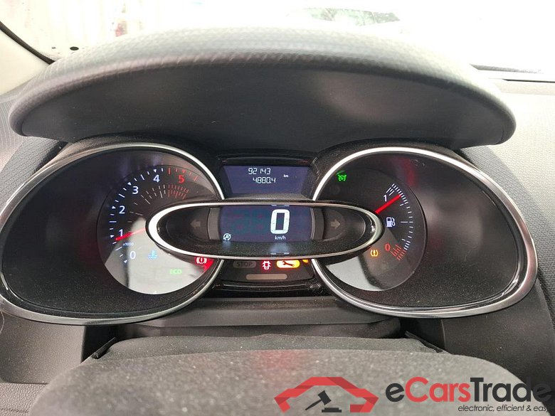 Clio IV Air MediaNav 1.5 dCi 75CV BVM5 E6 #6