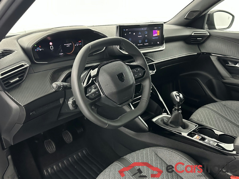 Peugeot 2008 Allure 1.2 PureTech 100ch #6