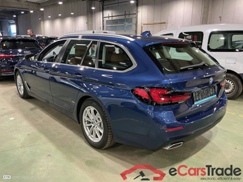 BMW 5 SERIES TOURING 2.0 520D 120KW TOURING AUTO #3