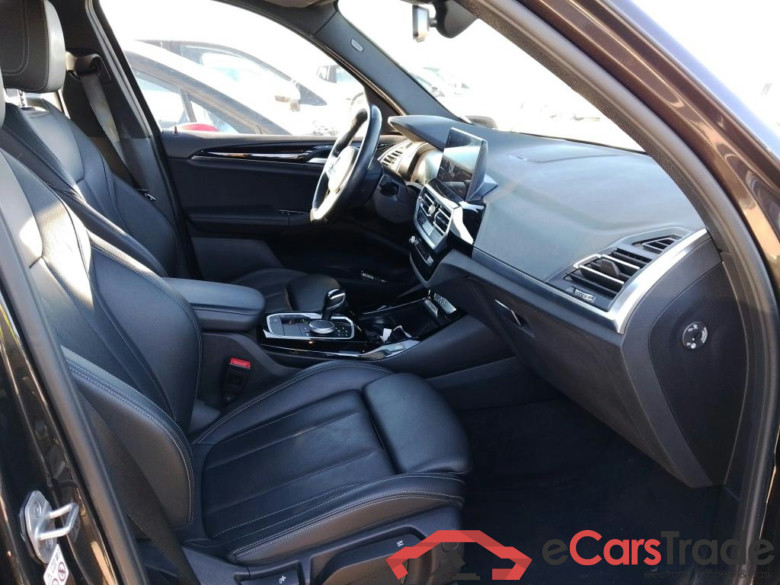 BMW X3 / 2021 / 5P / todoterreno xDrive20d #6