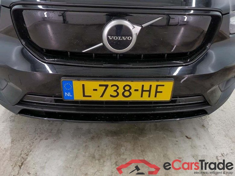 VOLVO XC40 Recharge P8 AWD RDes #4