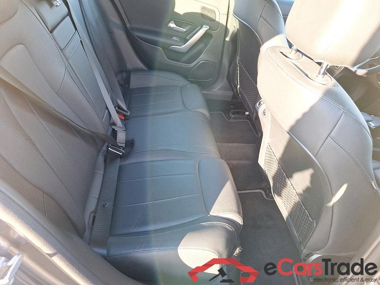 MERCEDES-BENZ A-CLASS LIMOUSINE 1.3 A 250 E BUSINESS SOLUTION DCT #6