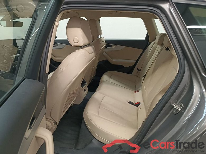 AUDI A4 AVANT DIESEL - 2020 40 TDi 204hp Quattro S Line S tronic 5d #2