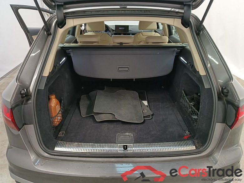 AUDI A4 AVANT DIESEL - 2020 40 TDi 204hp Quattro S Line S tronic 5d #6