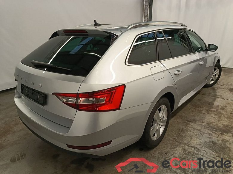 Skoda Superb Combi 1.5 TSI ACT 110kW Ambition 5d #2
