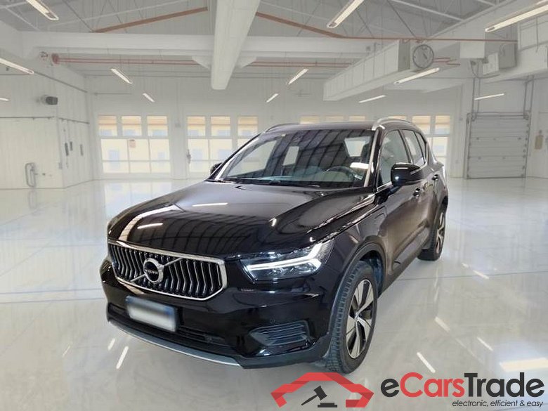 VOLVO XC40 / 2017 / 5P / SUV T4 PLUG-IN HYBRID AUTO RECH INSCRIP EXPR