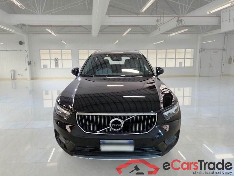 VOLVO XC40 / 2017 / 5P / SUV T4 PLUG-IN HYBRID AUTO RECH INSCRIP EXPR #6
