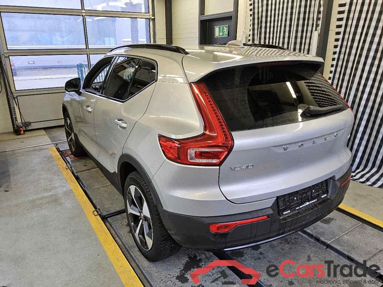 Volvo XC40 (2017->) DE - SUV5 B4 2WD EU6d, Plus Dark (EURO 6d), (Facelift) 2022 - 2024 #4