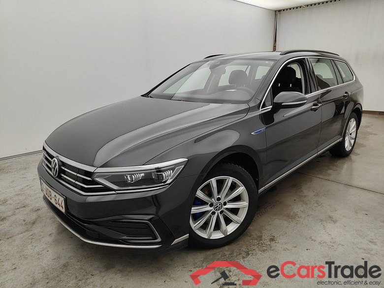 Volkswagen Passat Variant 1.4 TSI DSG6 GTE Business 5d #1