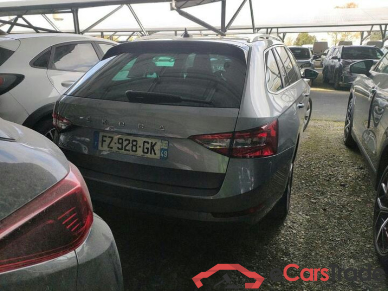 Skoda Superb 2.0 TDI Aut. LED Navi KeylessGo Camera Klima PDC ... #3