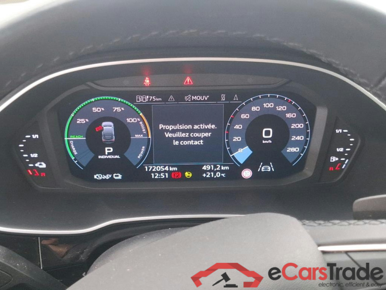 AUDI Q3 Sportback / 2019 / 5P / SUV 45 TFSI E 245 S TRONIC BUSINESS LINE #6