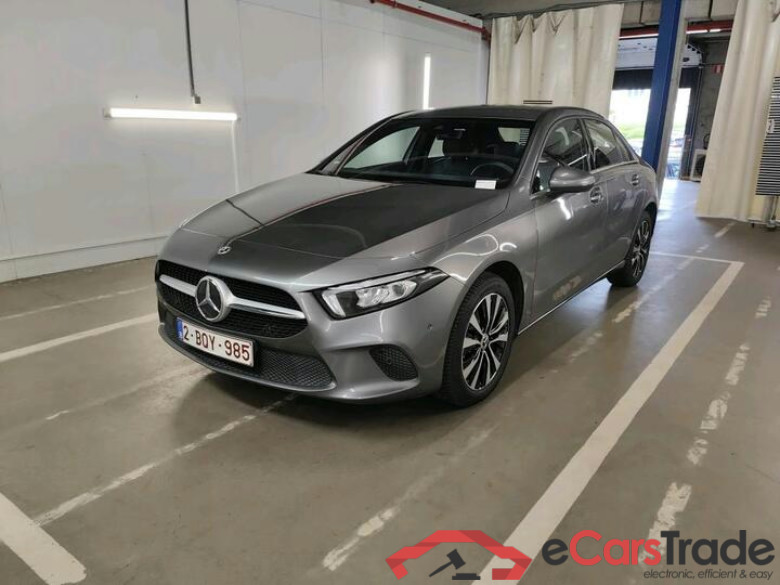 Mercedes A-Klasse Limousine A-Klasse Limousine A 250e Business Solution (PHEV) 160kW/218pk  4D/P Auto-8