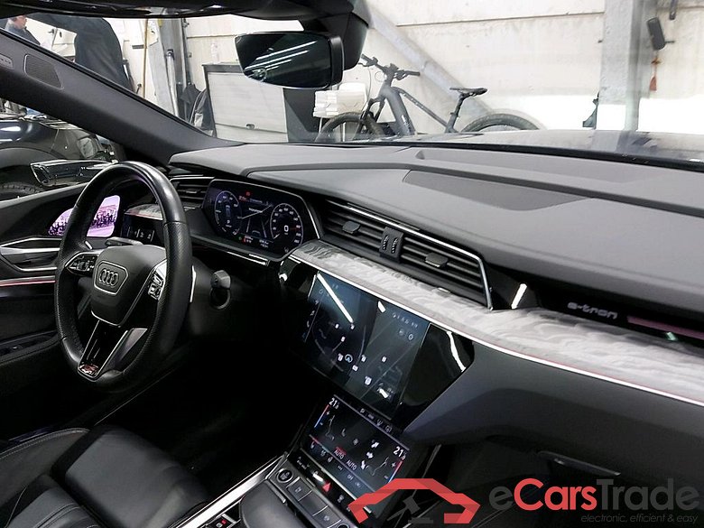 AUDI - AUD E-TRON SB 55 Quattro 408PK S-Line Limited Edition Pack Technology & B&O Sound & Auxiliary Heater & Matrix LED & Assistance City & Tour & 21 Inch & Pano Roof  * ELECTRIC * #3