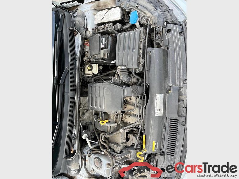 Volkswagen Polo 1.0 59KW (80CV) manuel #3
