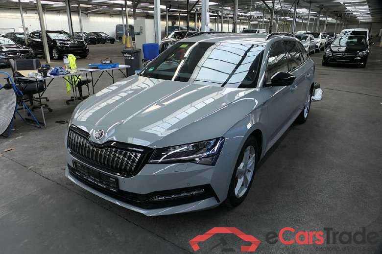 Superb Combi Sportline iV 1.4 TSI Hybrid 160KW AT6 E6d