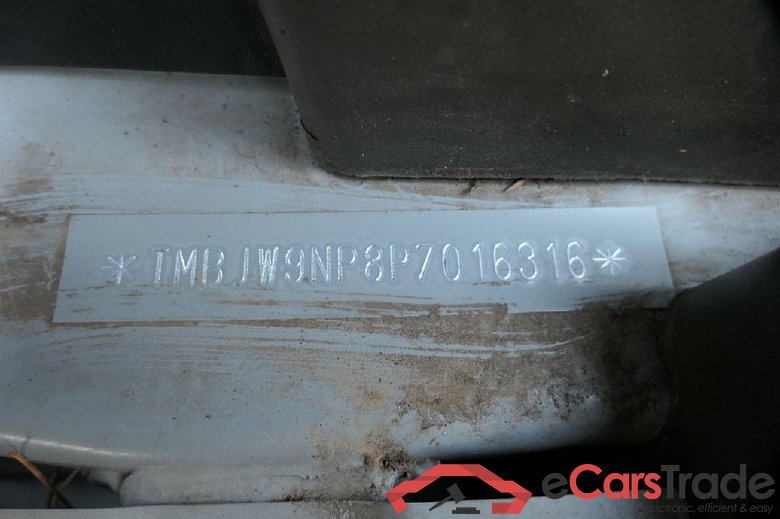 Superb Combi Sportline iV 1.4 TSI Hybrid 160KW AT6 E6d #5