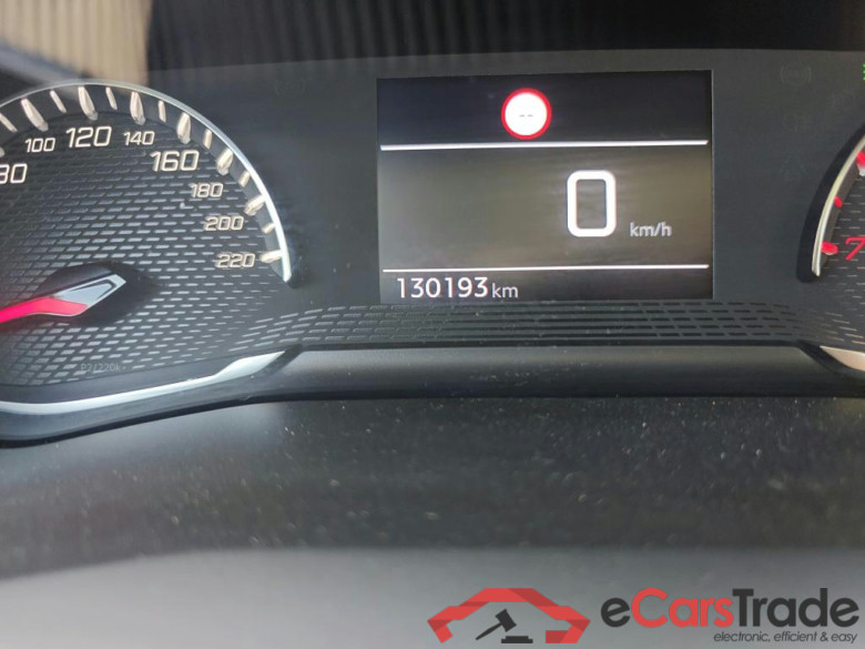 PEUGEOT 2008 / 2019 / 5P / todoterreno Active Pack BlueHDI 81kW (110CV) #5