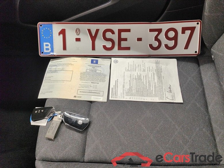 Volkswagen Golf VIII 1.0 TSI 81kW Life 5d #4