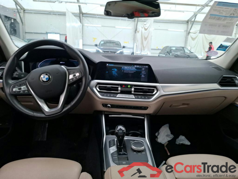 BMW Série 3 Touring / 2019 / 5P / Break 330e xDrive 292ch Luxury BVA8 Hybride #5