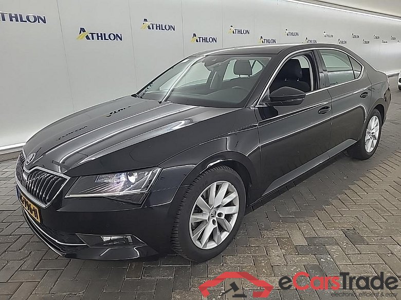 SKODA Superb 1.5 TSI Greentech ACT DSG-7 Ambition Bus 5D  Uitl. #1