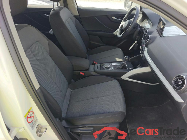 AUDI Q2 todoterreno Design 35 TFSI 150 CV S tronic #6