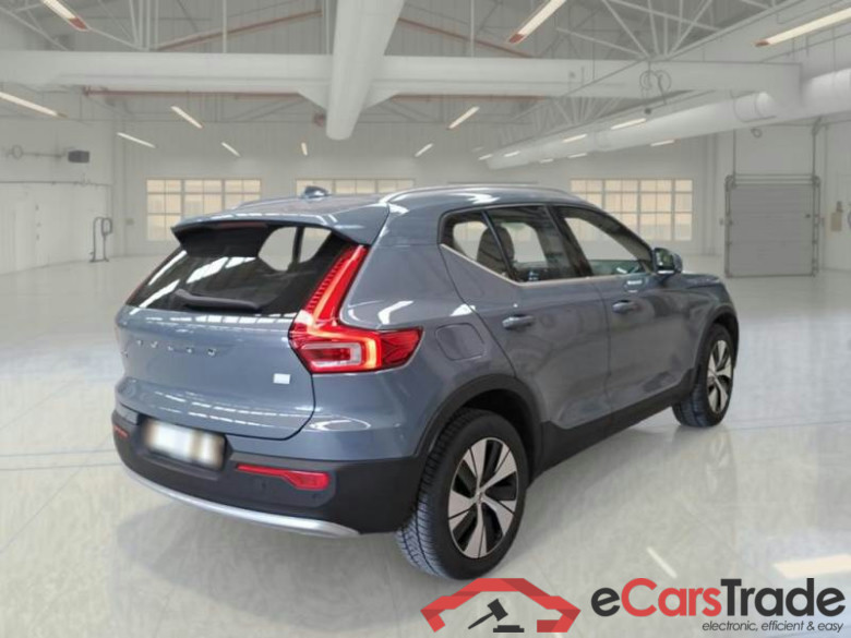 VOLVO XC40 / 2021 / 5P / SUV T5 RECHARGE PLUG-IN AUTO PLUS BRIGHT #2
