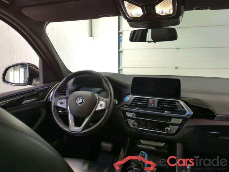 BMW iX3 Executive #3