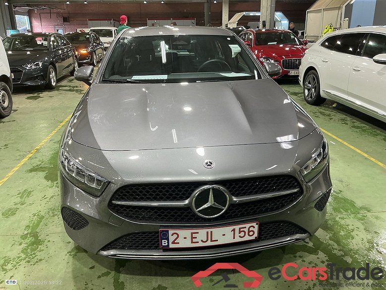 MERCEDES-BENZ A-CLASS 1.3 A 250 E PHEV LUXURY LINE DCT #2