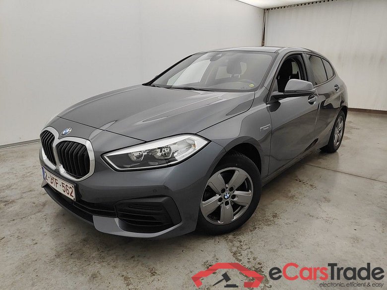 BMW 1 Reeks Hatch 118iA (103 kW) 5d