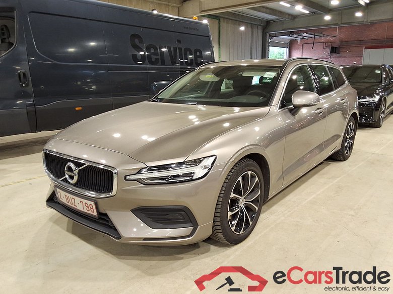 VOLVO V60 2.0 B3 MHEV MOMENTUM PRO DCT