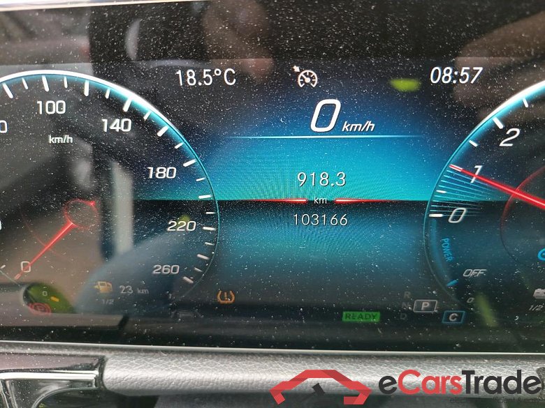MERCEDES-BENZ GLA / 2020 / 5P / todoterreno GLA 250 e #5